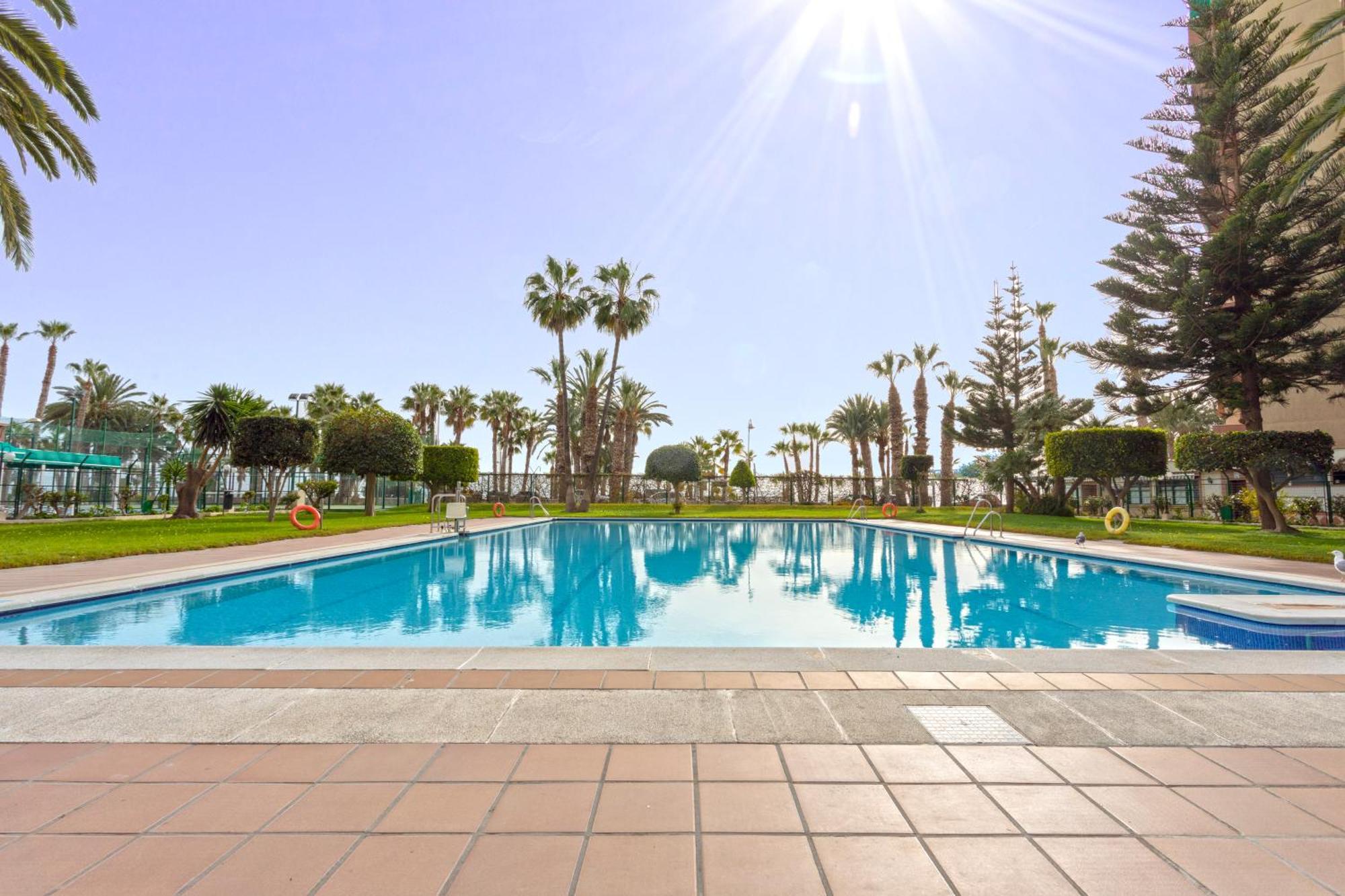 1003 - Seafront Apartment On El Paseo - Air Conditionning - Wi-Fi - Smart Tv Almunecar Exterior photo